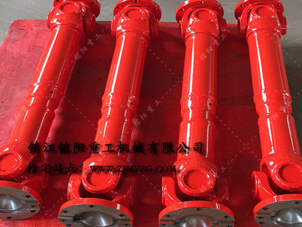 新式整體叉頭式萬向聯(lián)軸器是冶金、軋鋼等機(jī)械設(shè)備的優(yōu)選傳動件-萬向聯(lián)軸器